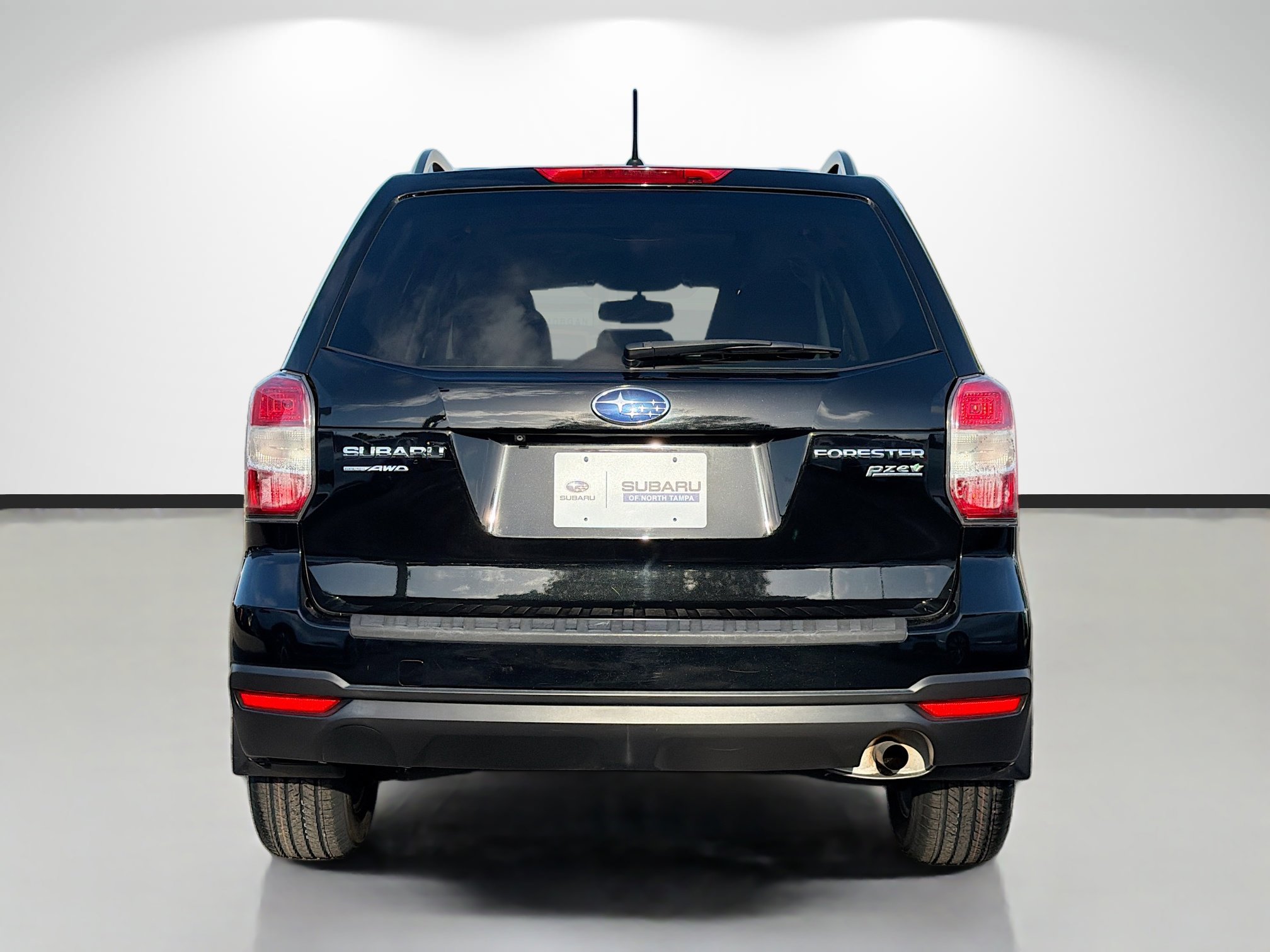 Used 2015 Subaru Forester 2.5i Premium w/ Popular Package #2 image 4