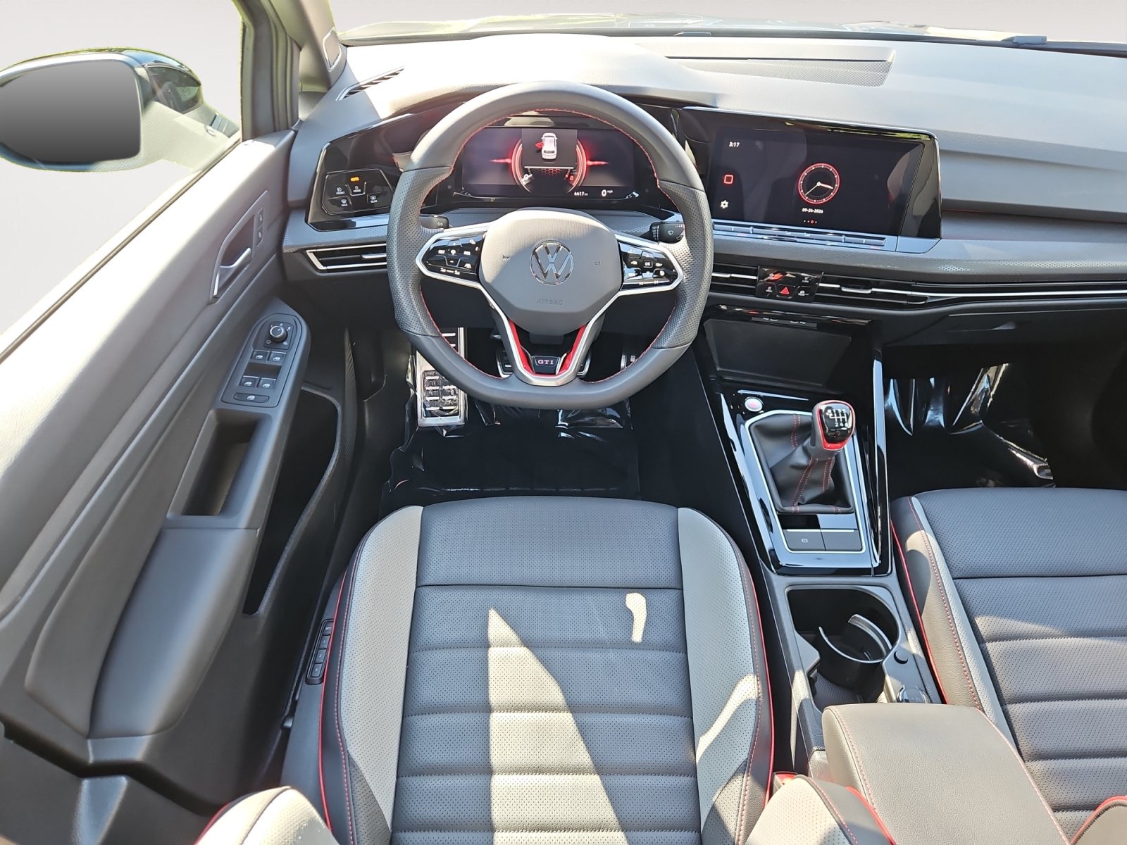 Used 2024 Volkswagen GTI SE FWD image 11