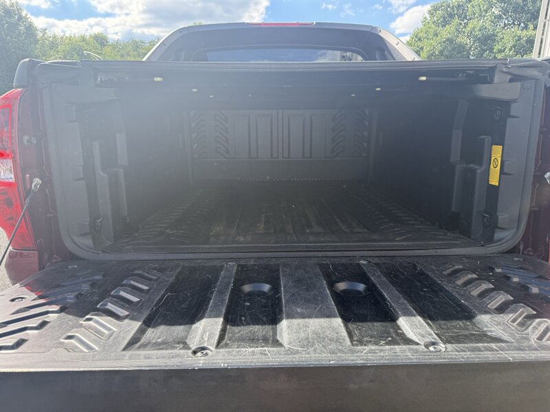 Used 2009 Chevrolet Avalanche LTZ AWD/4WD image 9