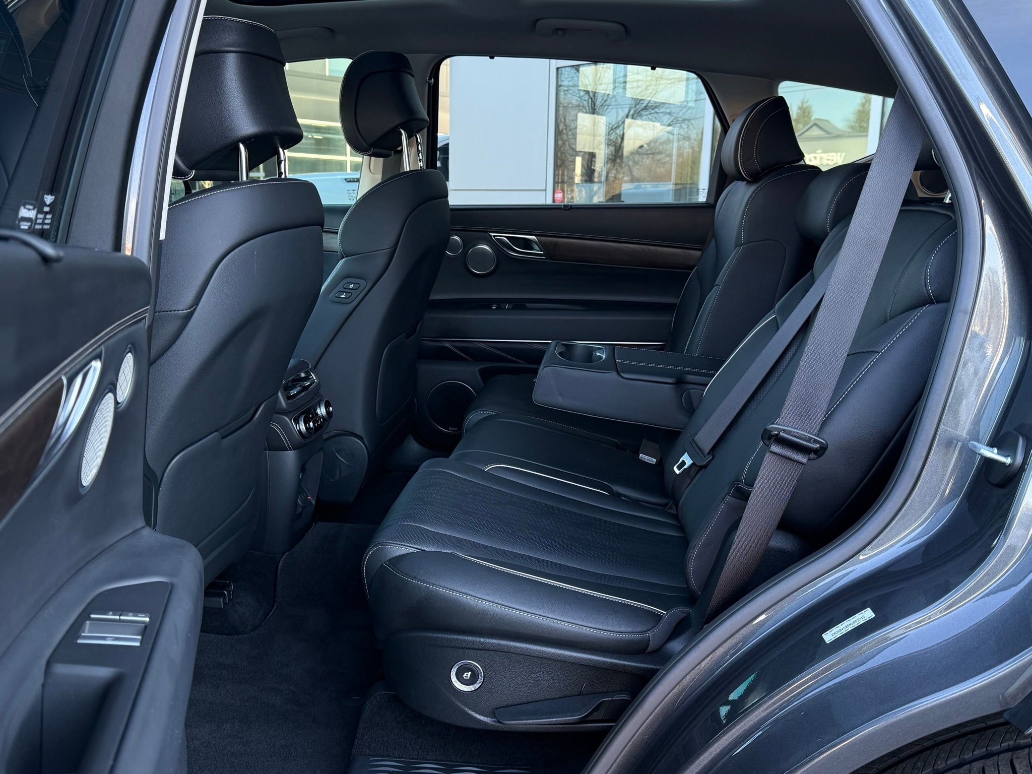 Used 2022 Genesis GV80 2.5T w/ Prestige Package 05 image 32