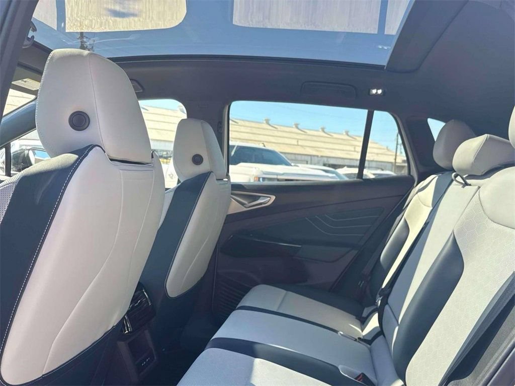 New 2025 Volkswagen ID.4 Pro S RWD image 28