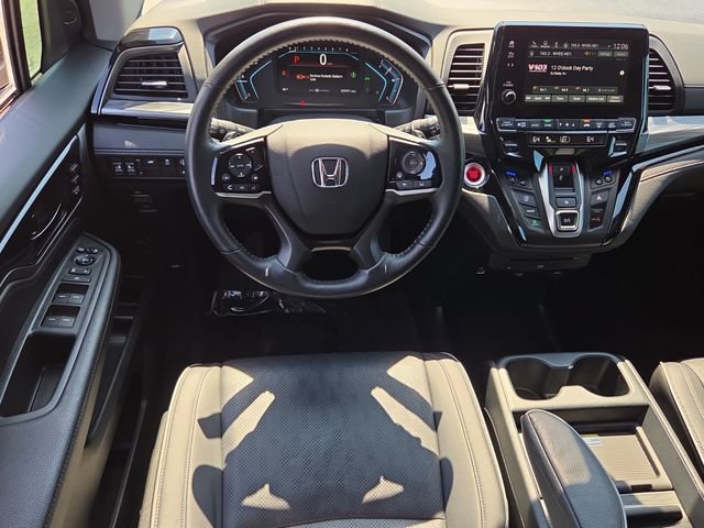 Used 2023 Honda Odyssey Elite image 14