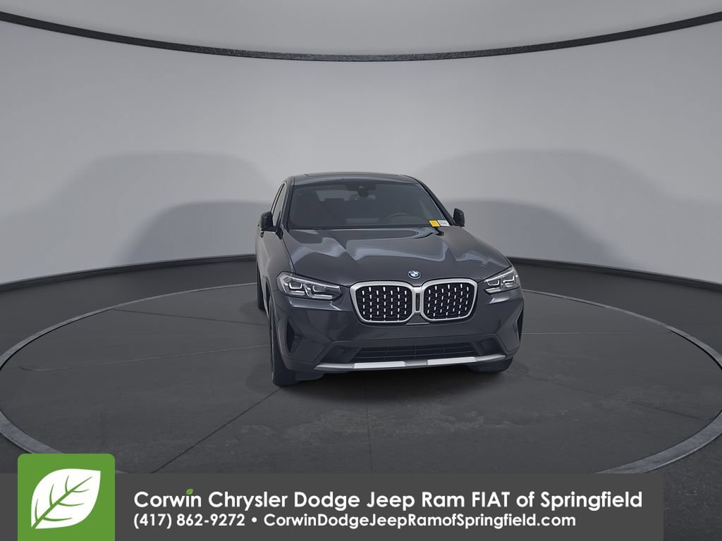 Used 2023 BMW X4 xDrive30i w/ Premium Package AWD/4WD image 4