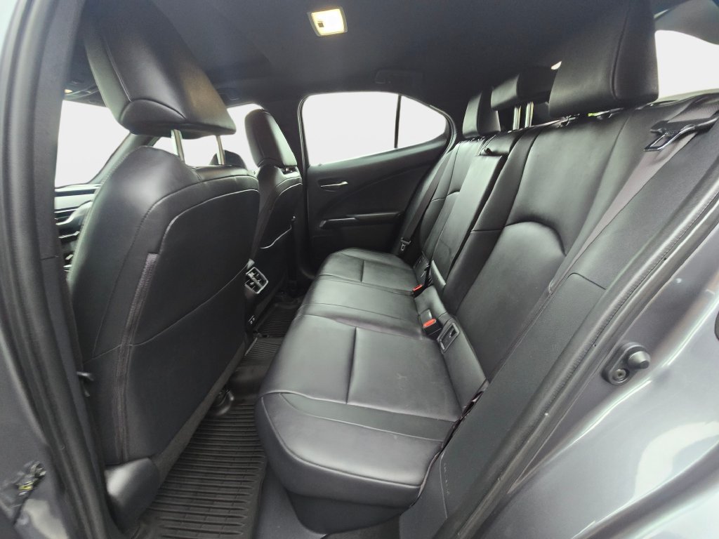 Certified 2020 Lexus UX 250h w/ Premium Package AWD/4WD image 14