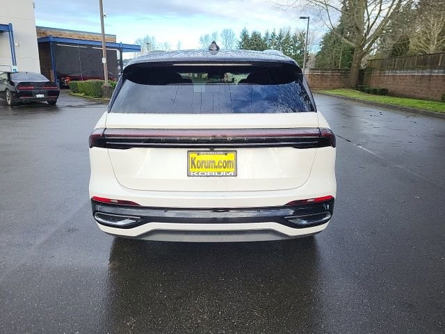 Used 2024 Lincoln Nautilus Reserve image 4