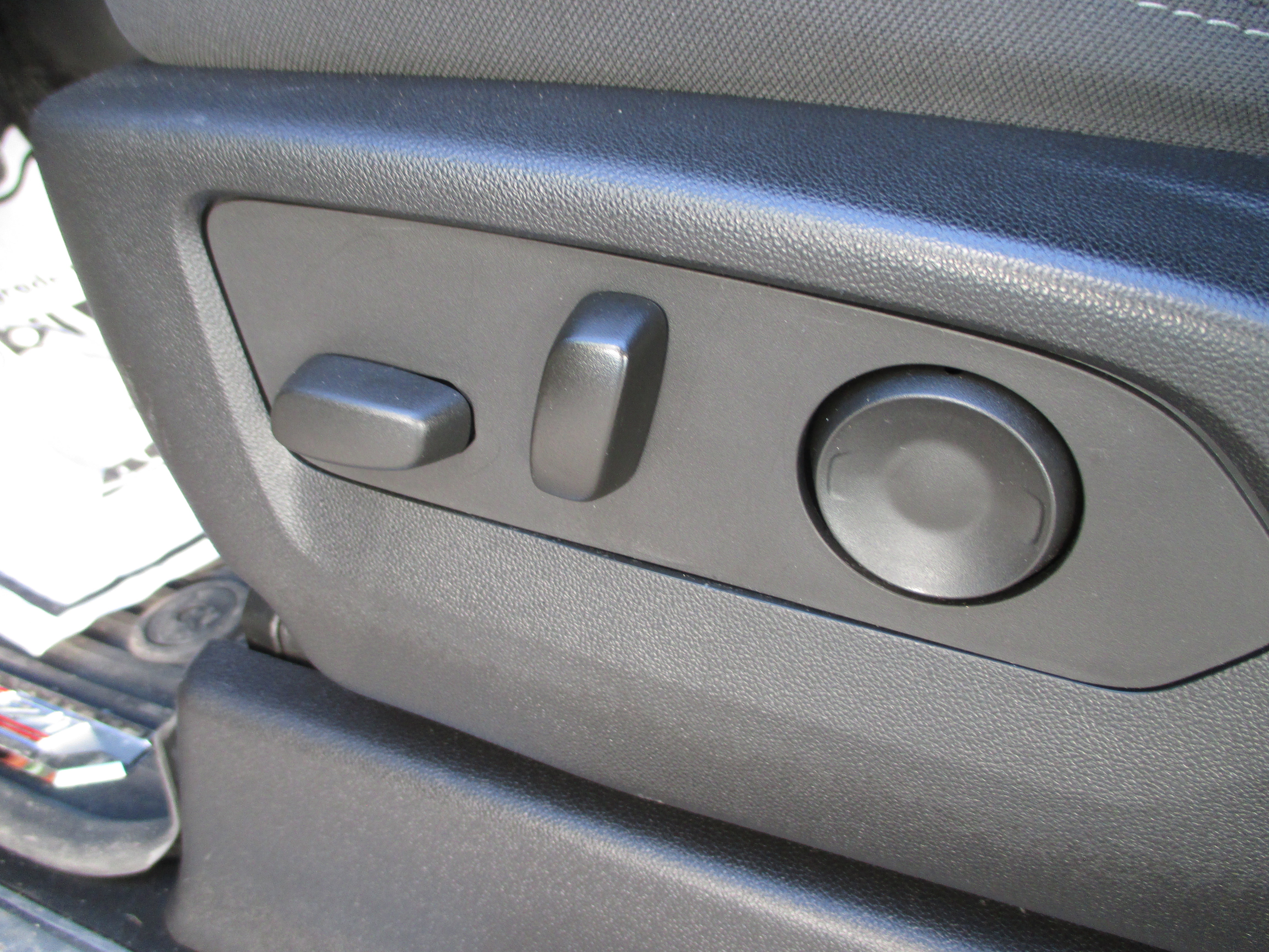 Used 2022 Chevrolet Silverado 1500 LT Trail Boss w/ Protection Package image 15