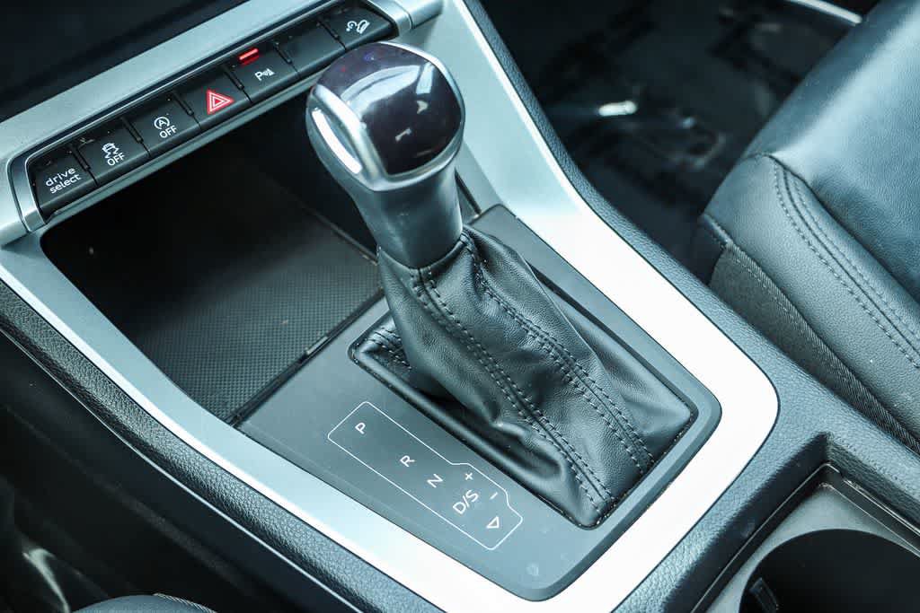 Used 2023 Audi Q3 2.0T Premium w/ Convenience Package AWD/4WD image 13