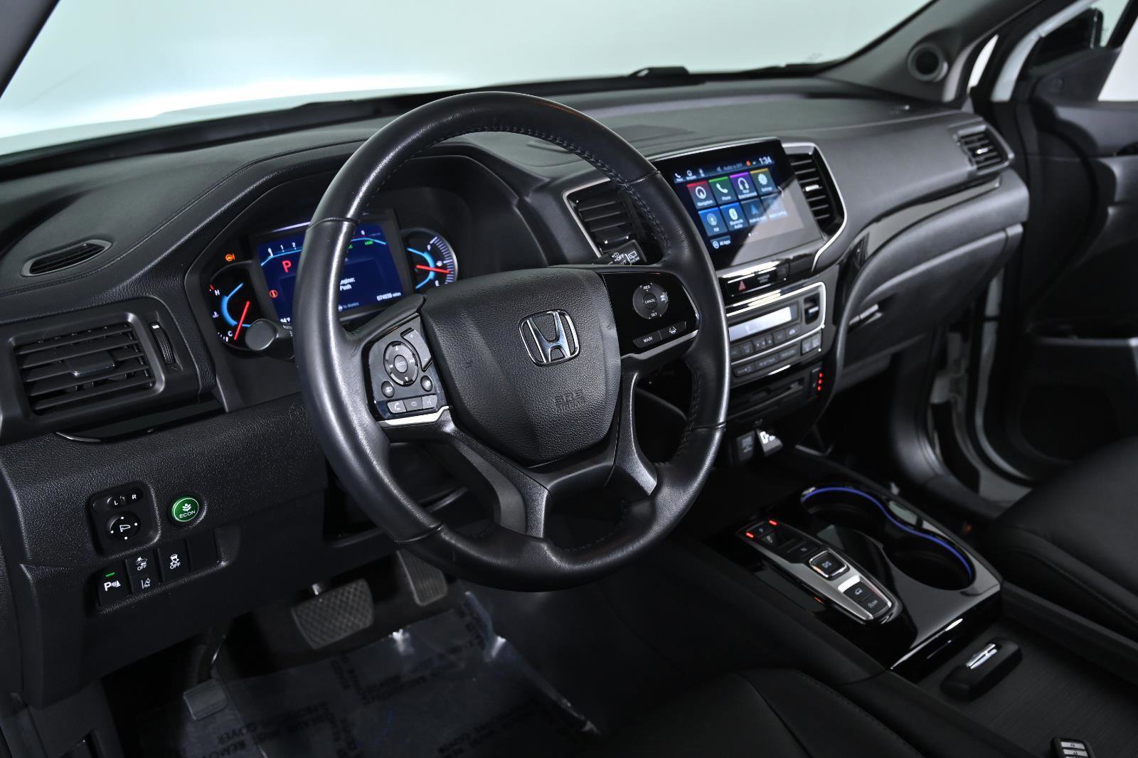 Used 2020 Honda Pilot Touring image 13