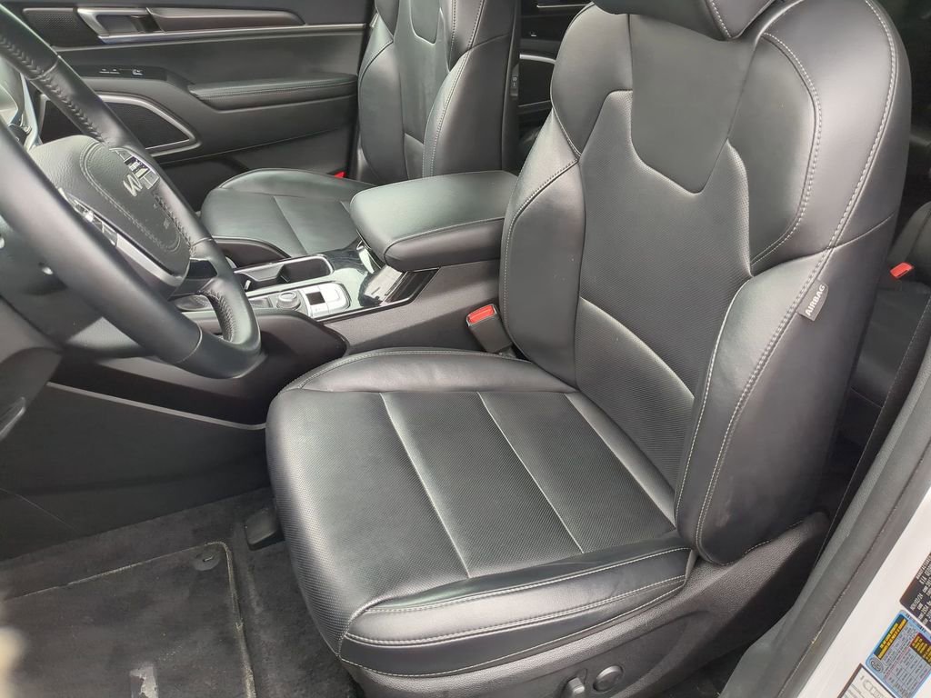 Used 2025 Kia Telluride S image 25