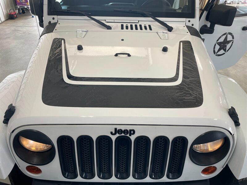 Used 2012 Jeep Wrangler Sahara AWD/4WD image 20