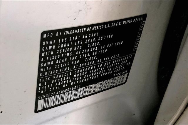 Used 2021 Volkswagen Tiguan SE R-Line image 8