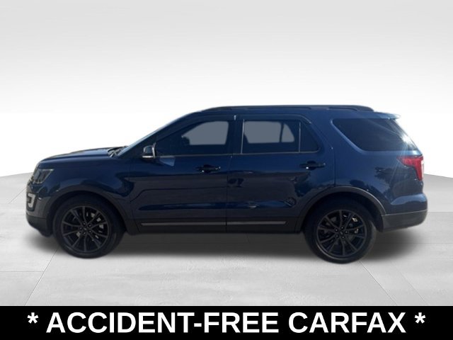 Used 2017 Ford Explorer XLT w/ Equipment Group 202A FWD image 2