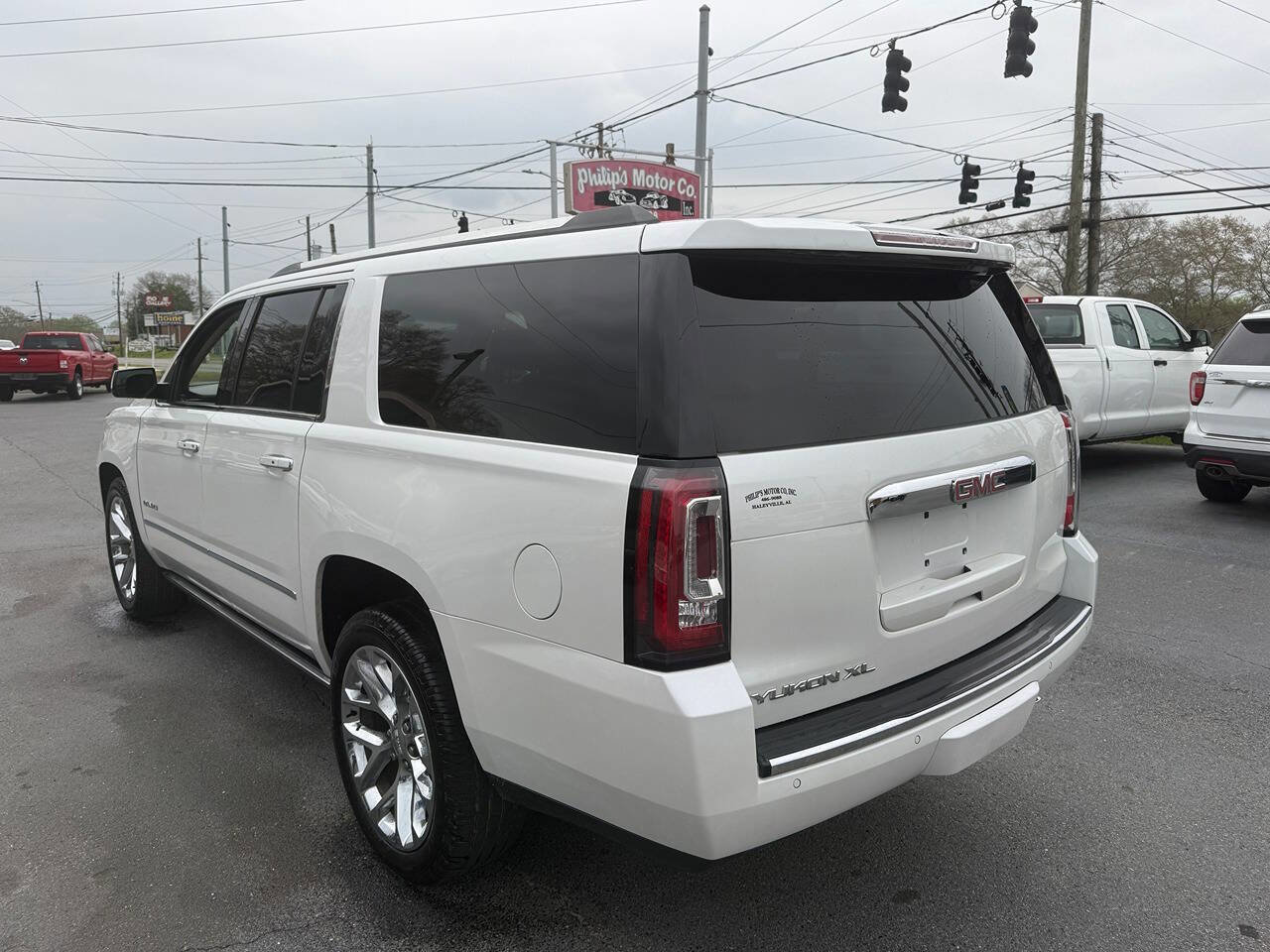 Used 2017 GMC Yukon XL Denali w/ Open Road Package image 6