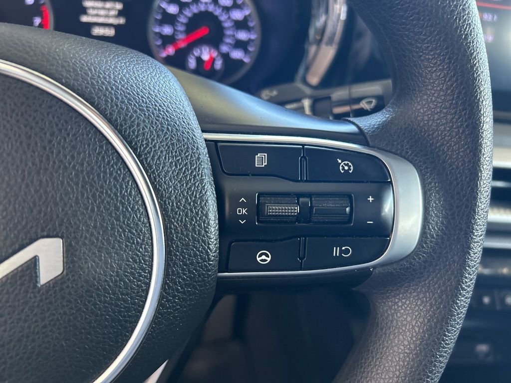 Used 2022 Kia K5 LXS image 44