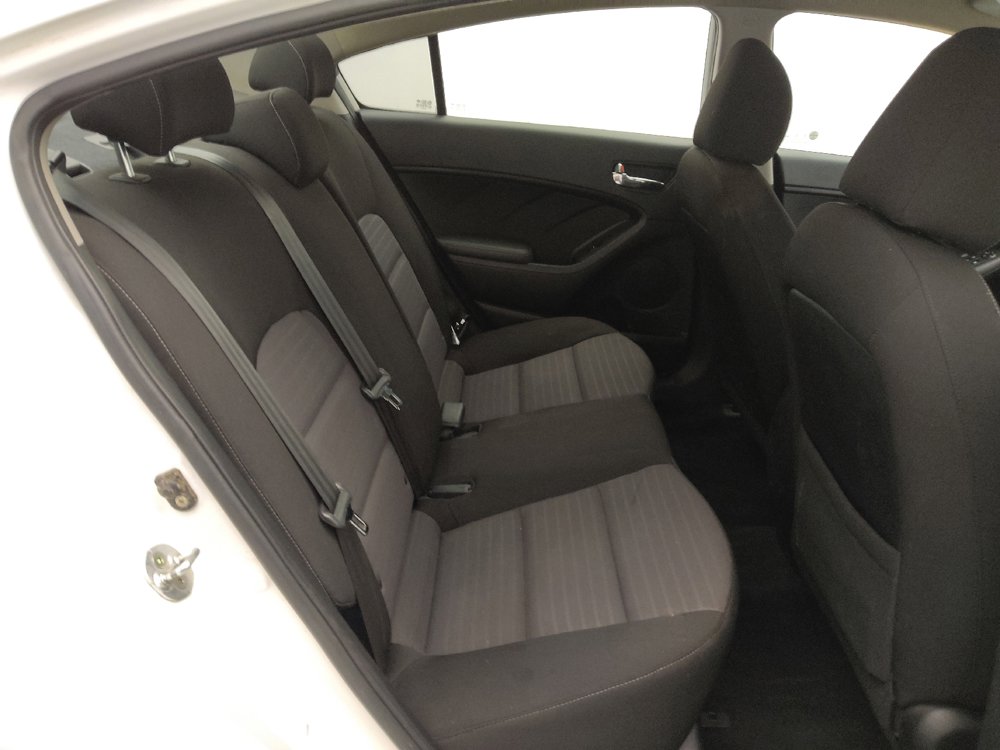 Used 2017 Kia Forte S FWD image 19