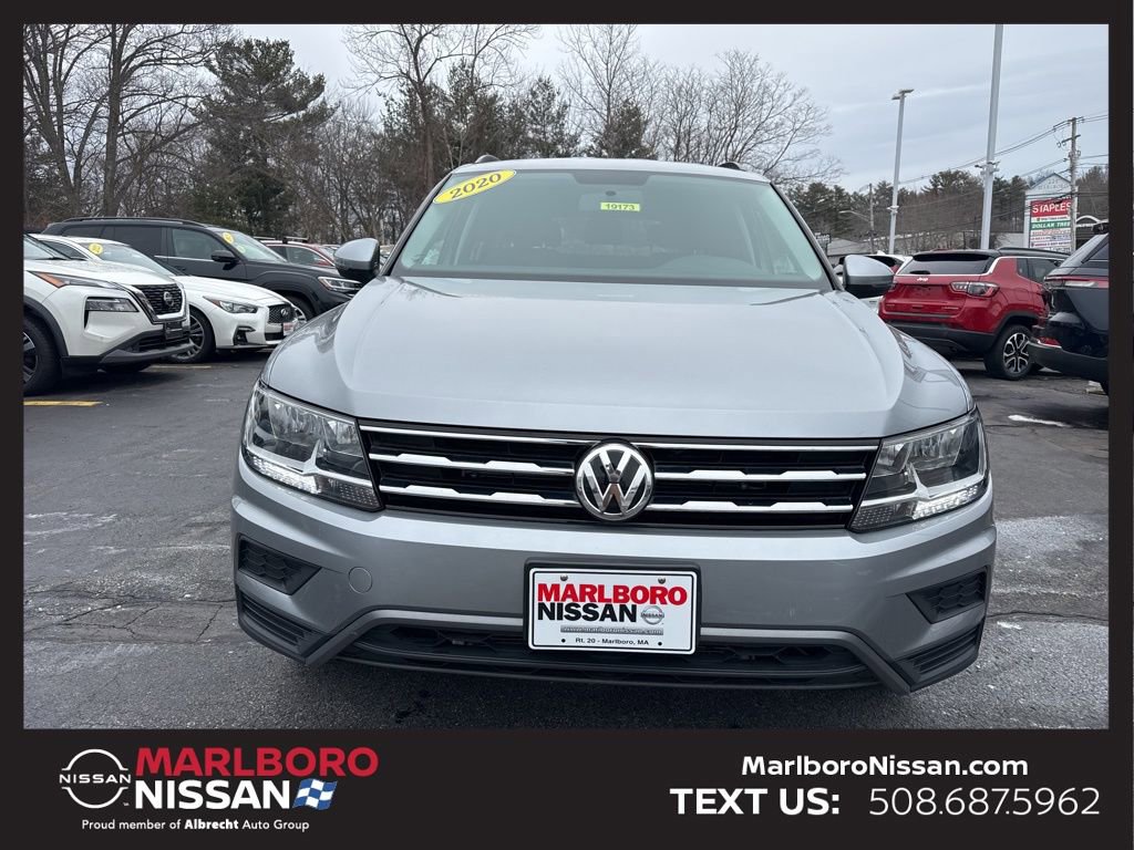 Used 2020 Volkswagen Tiguan S image 2