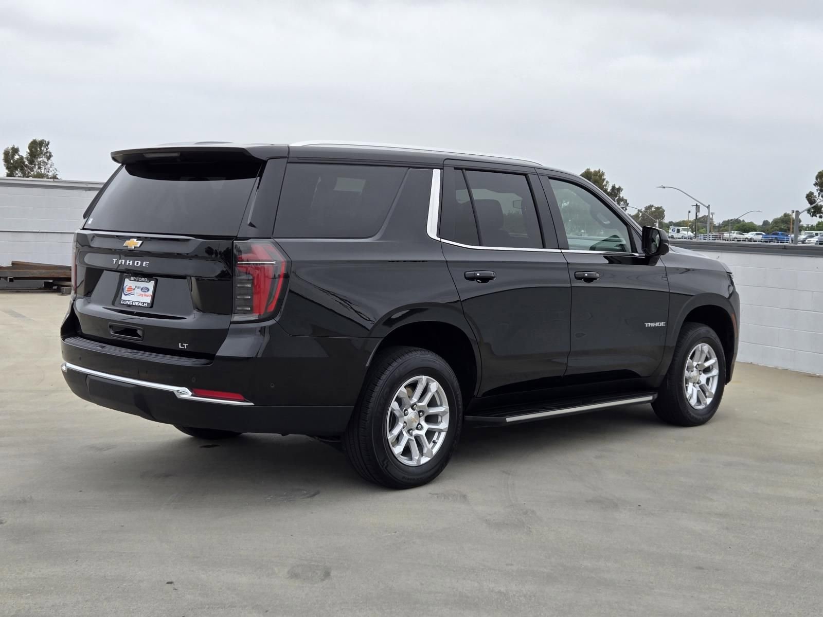 Used 2025 Chevrolet Tahoe LT AWD/4WD image 4