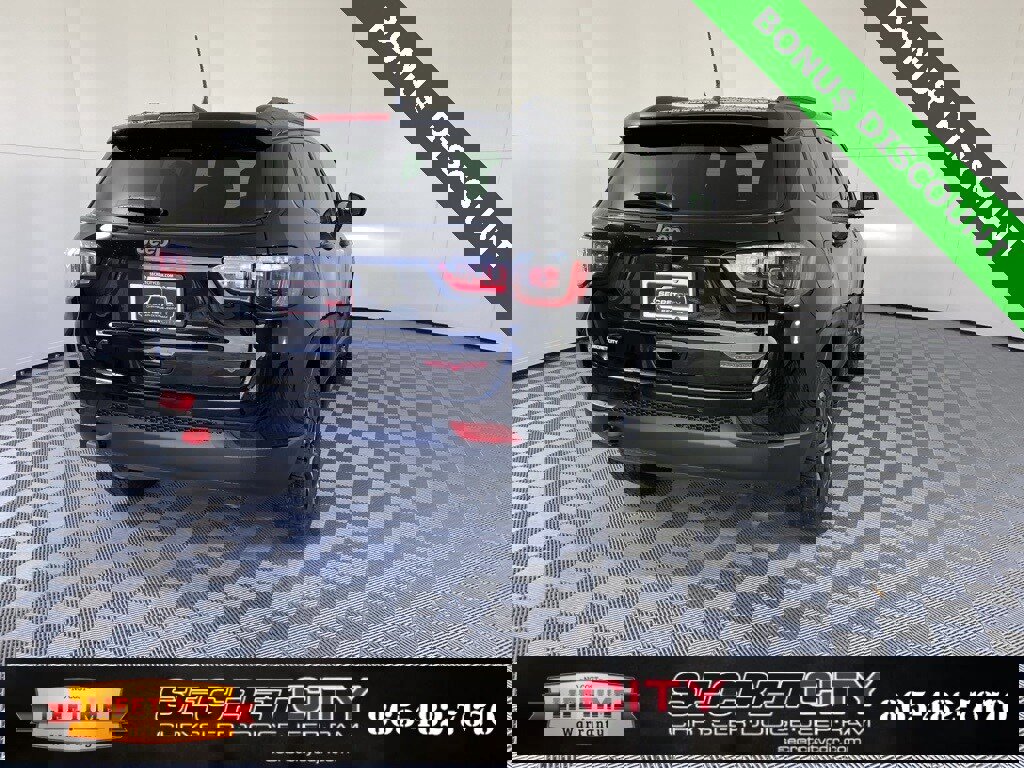 New 2026 Jeep Compass Trailhawk image 7