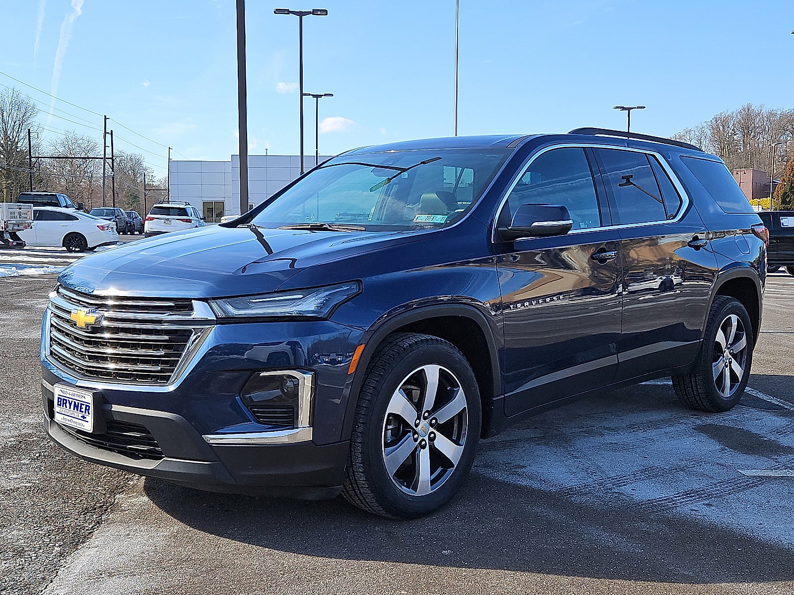 Certified 2023 Chevrolet Traverse LT w/ LT Premium Package image 3
