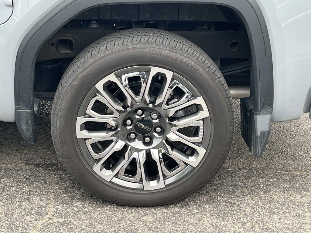 Used 2024 GMC Sierra 1500 Denali Ultimate AWD/4WD image 10