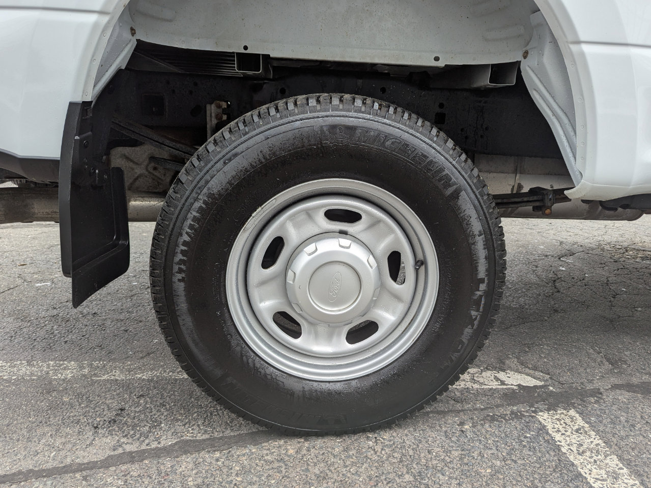 Used 2022 Ford F250 XL w/ Power Equipment Group image 41