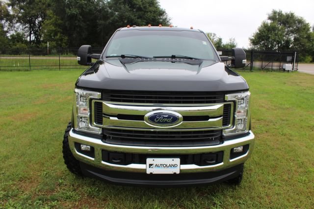 Used 2019 Ford F250 XLT w/ XLT Value Package AWD/4WD image 4