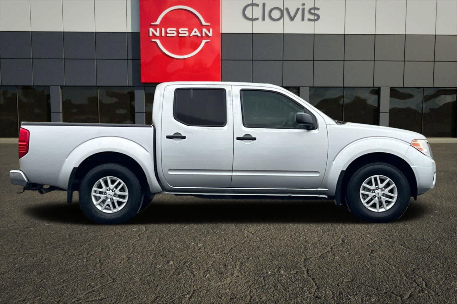 Used 2017 Nissan Frontier SV RWD image 9