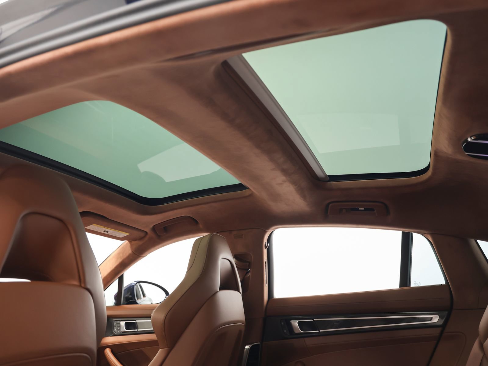 Used 2023 Porsche Panamera GTS image 62