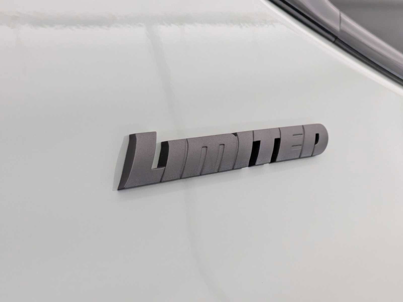 Used 2025 Toyota Tundra Limited w/ TRD Off-Road Package image 15