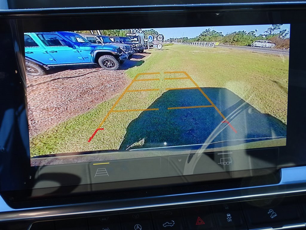New 2026 Chevrolet Silverado 1500 LT w/ Z71 Off-Road Package image 32