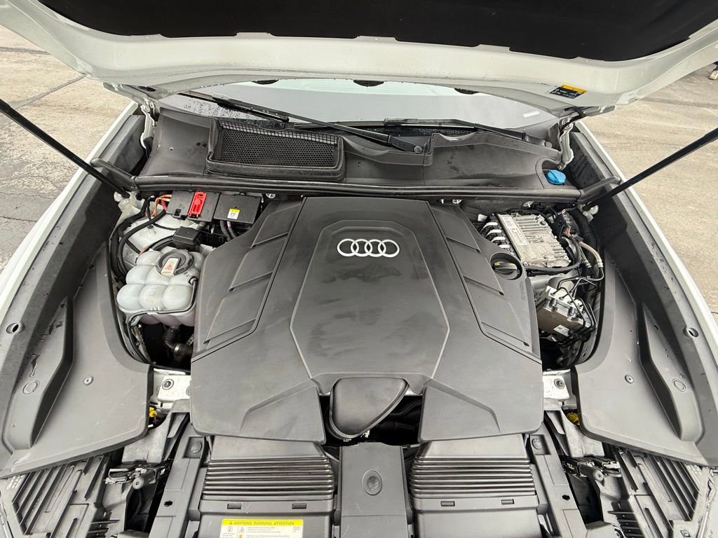Used 2019 Audi Q8 Prestige image 27