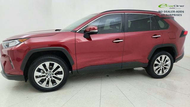 Used 2019 Toyota RAV4 Limited FWD image 3