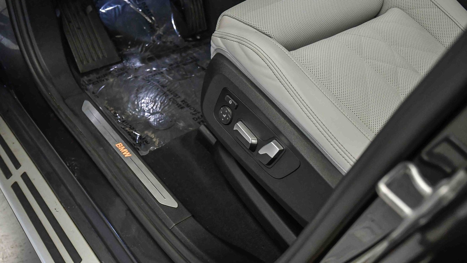 Certified 2023 BMW X5 xDrive45e image 24