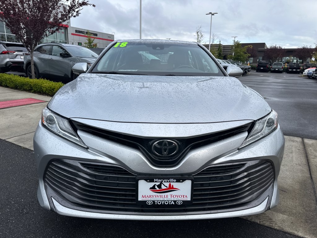 Used 2018 Toyota Camry XLE FWD image 8