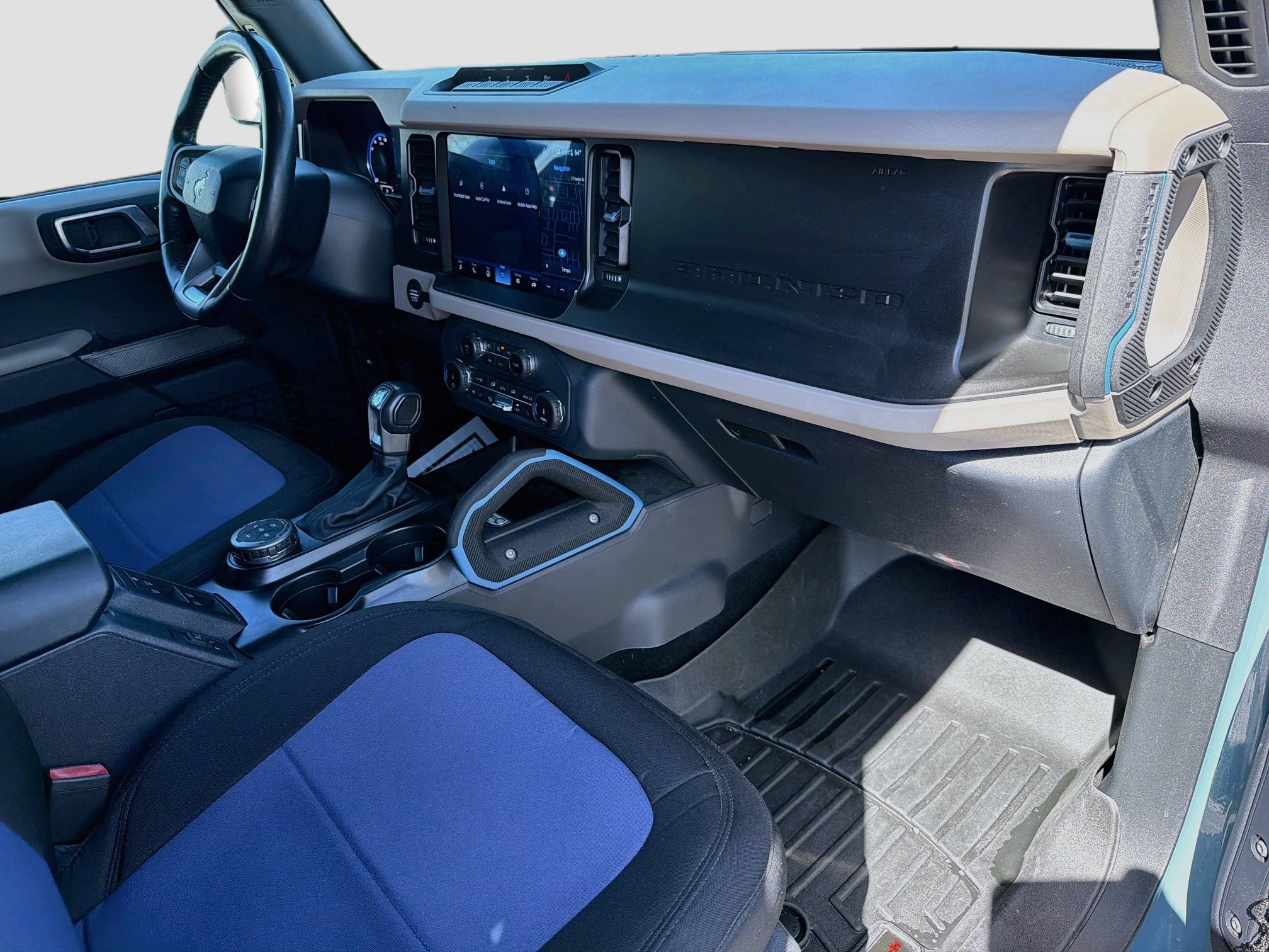 Used 2022 Ford Bronco Wildtrak AWD/4WD image 13