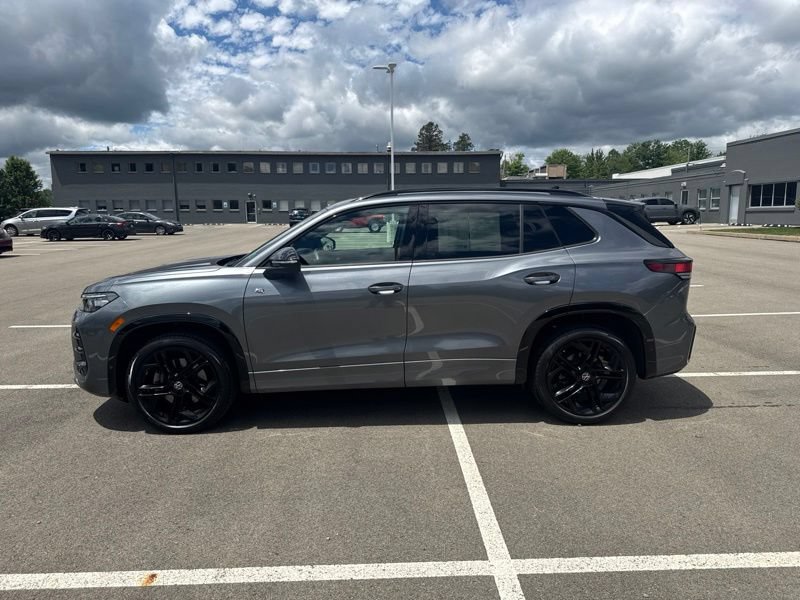 Used 2025 Volkswagen Tiguan SE R-Line AWD/4WD image 9