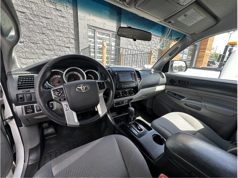 Used 2015 Toyota Tacoma 4x4 Access Cab V6 w/ Convenience Package image 14