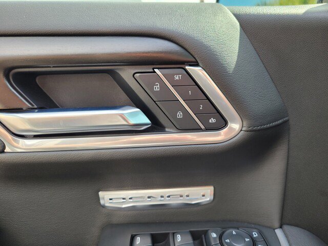 Used 2025 GMC Sierra 1500 Denali image 18