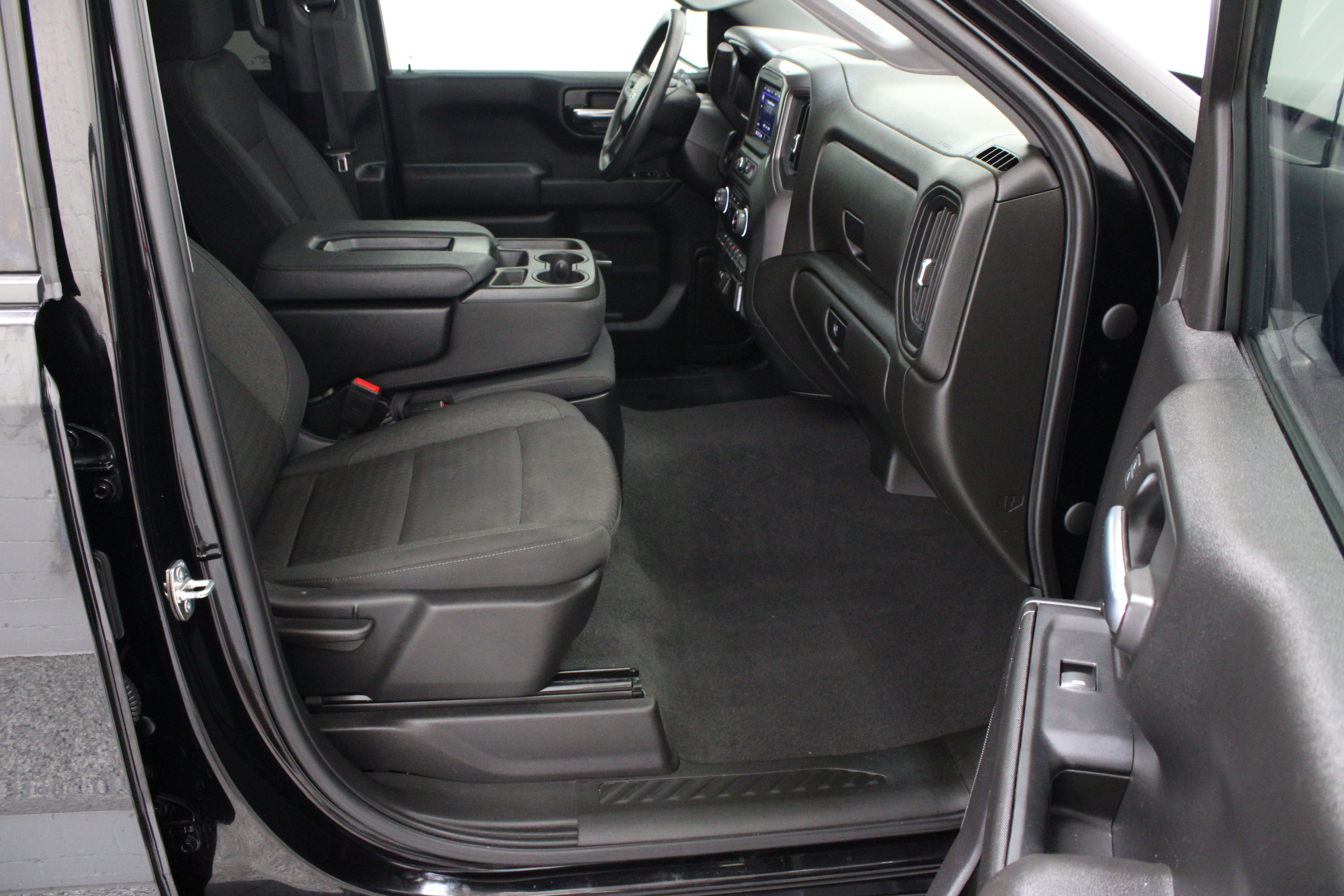 Used 2024 Chevrolet Silverado 1500 Custom RWD image 37