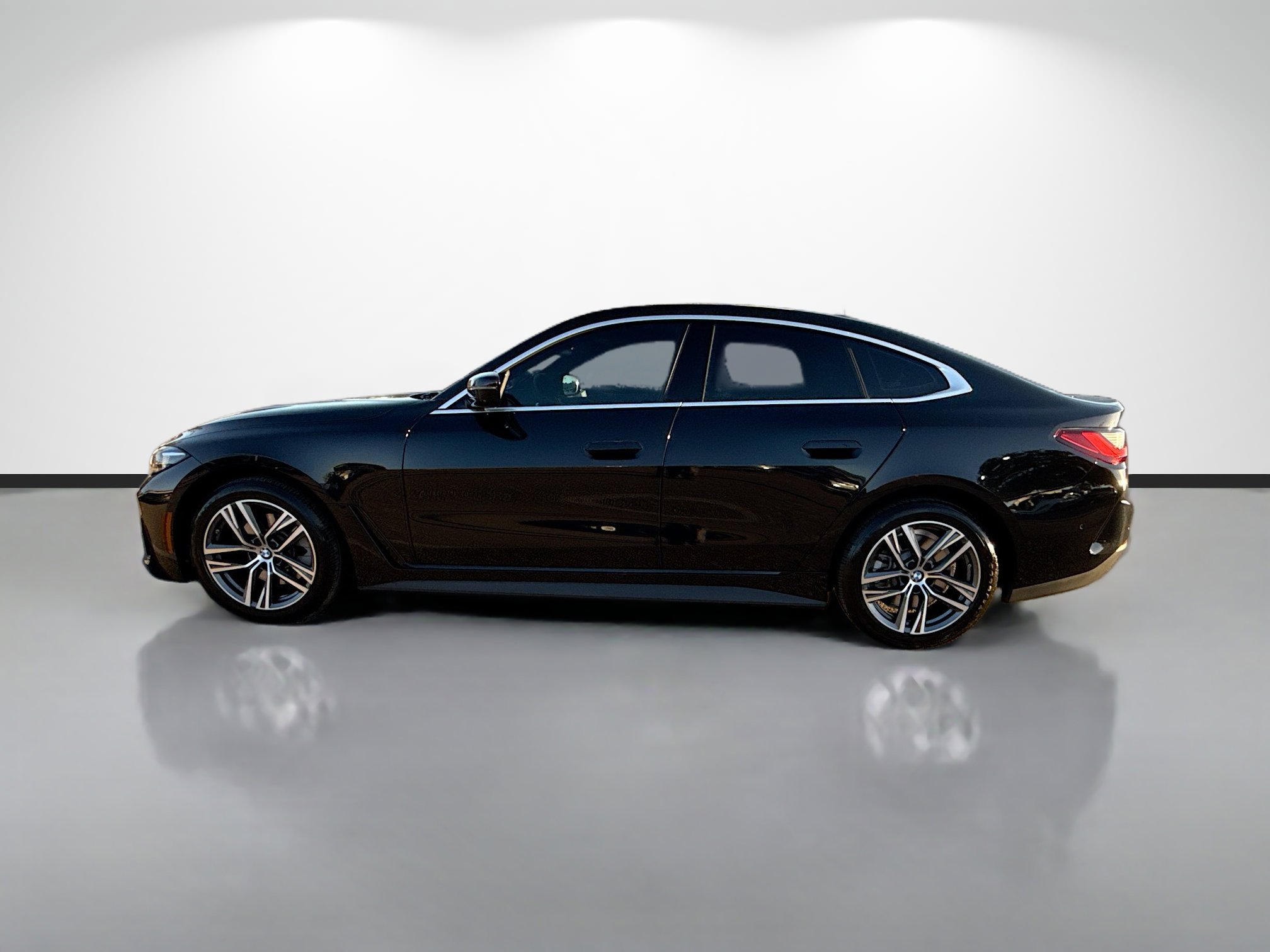 Used 2025 BMW 430i w/ Premium Package image 6
