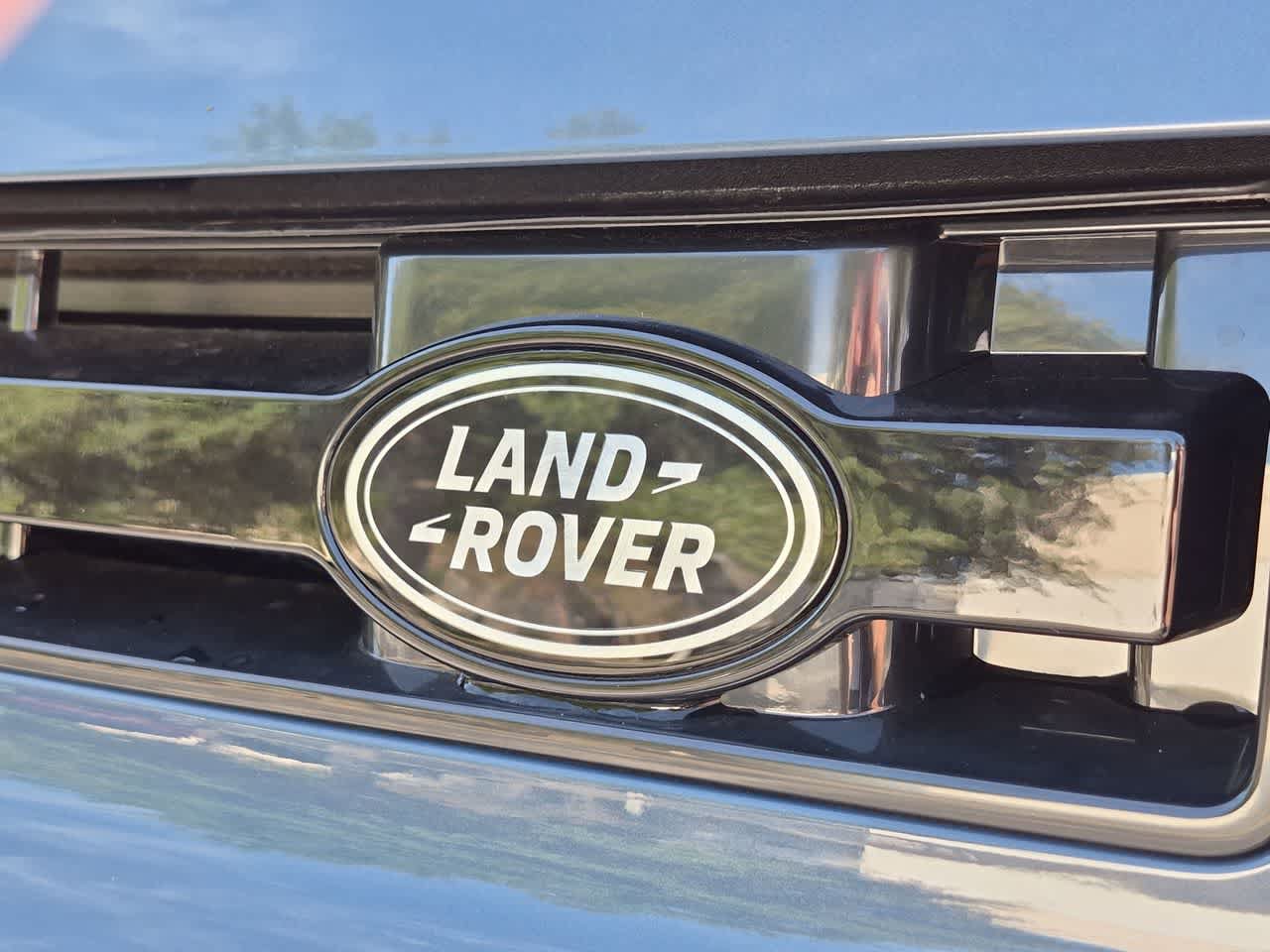 New 2026 Land Rover Defender 110 S AWD/4WD image 12
