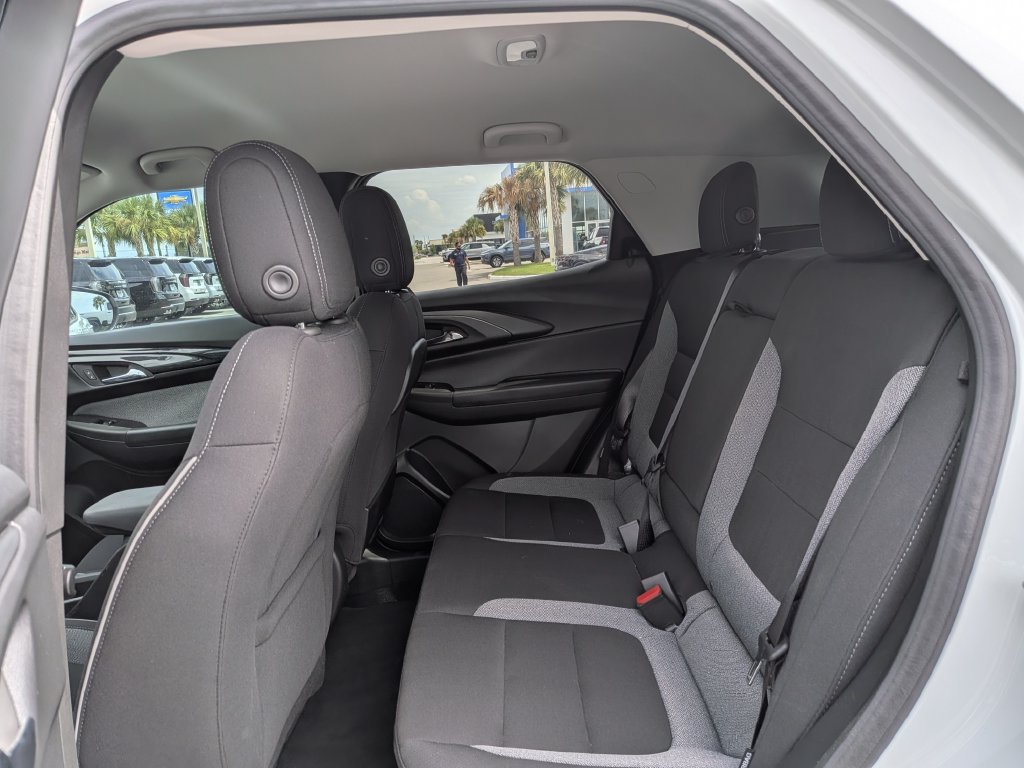 New 2026 Chevrolet TrailBlazer LT w/ Convenience Package FWD image 14
