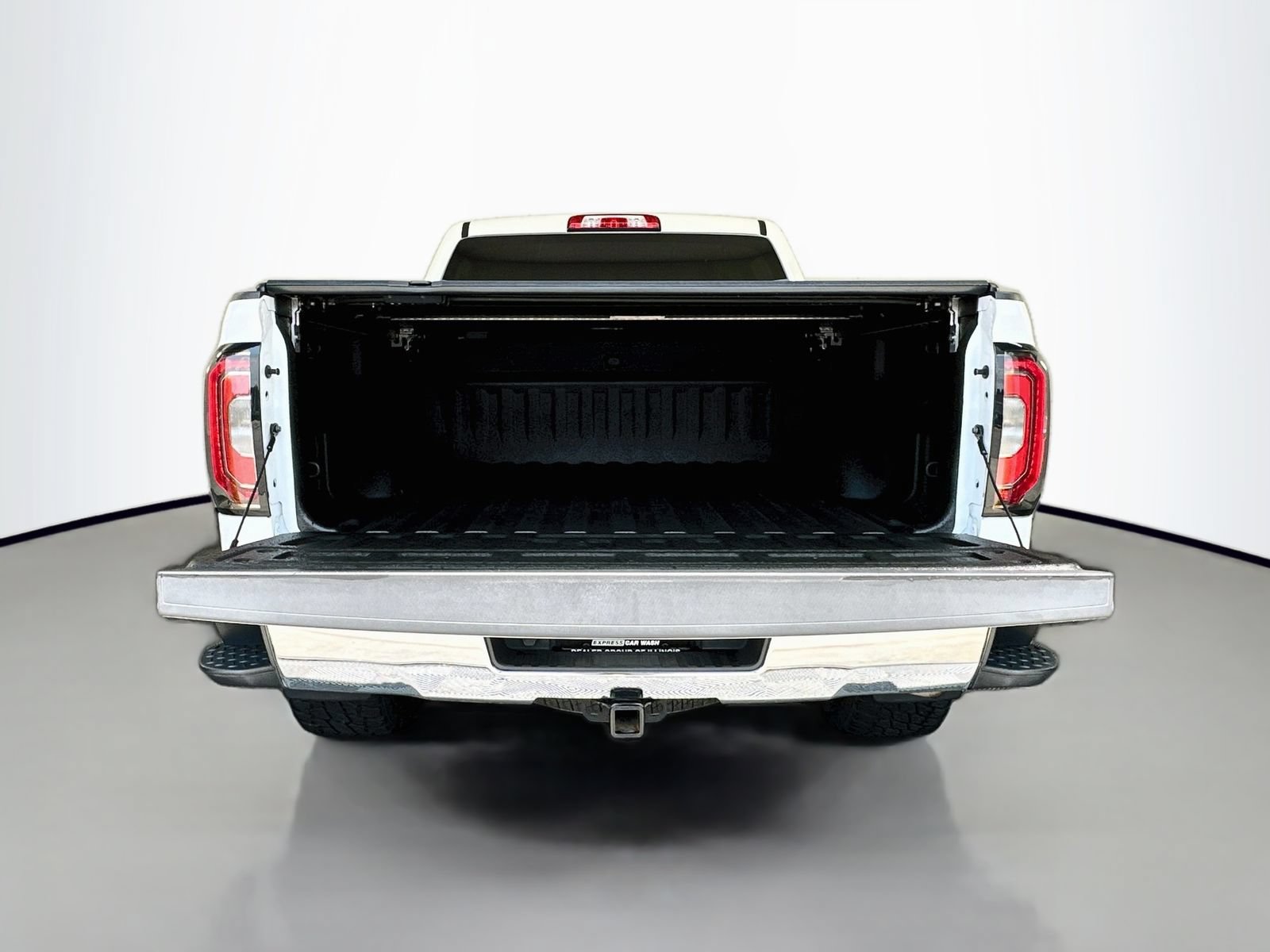 Used 2018 GMC Sierra 1500 SLT w/ SLT Premium Package AWD/4WD image 29