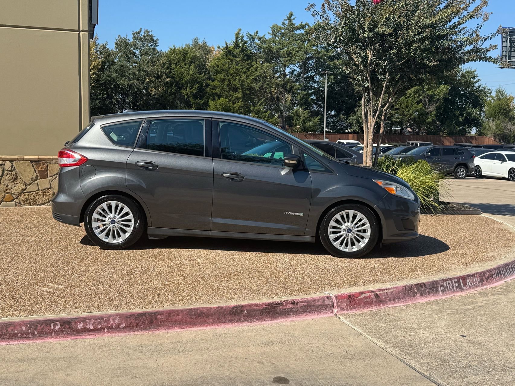 Used 2017 Ford C-MAX SE FWD image 6