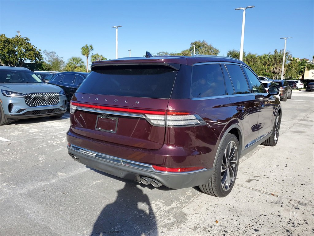 Certified 2023 Lincoln Aviator Reserve w/ Equipment Group 201A image 4