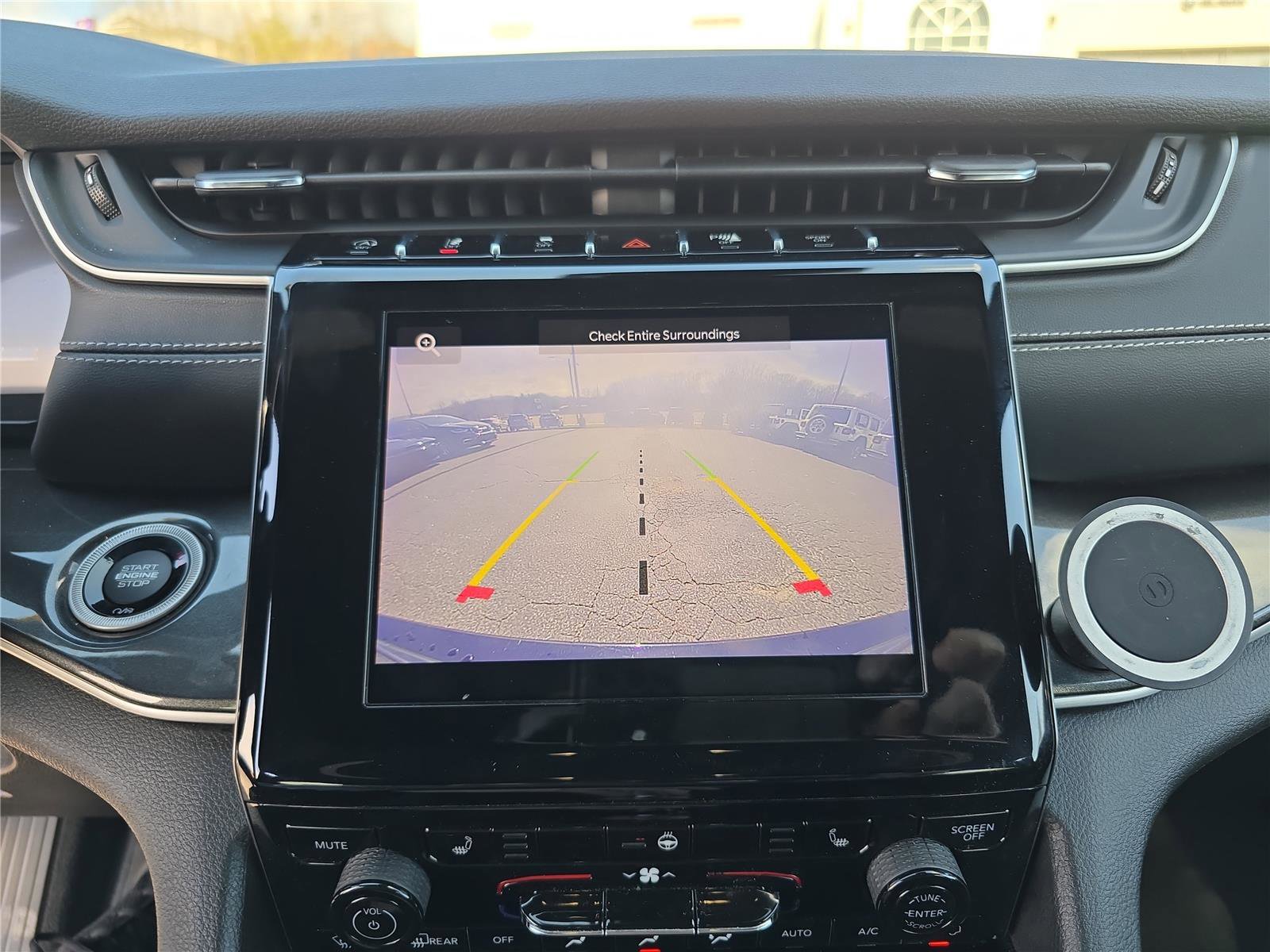 Used 2023 Jeep Grand Cherokee Altitude image 28