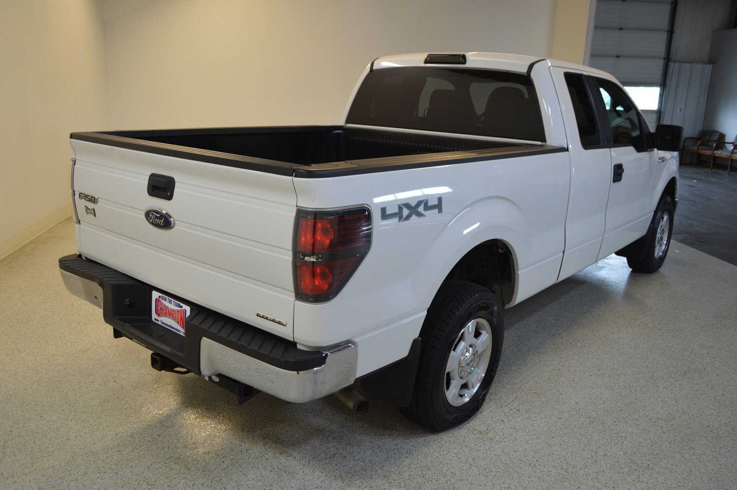 Used 2012 Ford F150 XLT AWD/4WD image 3