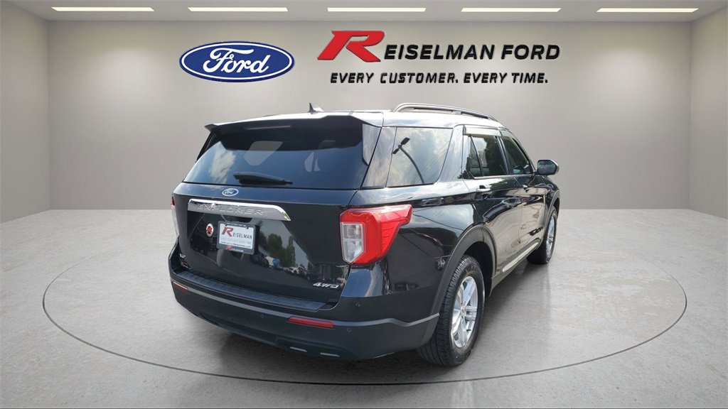 Certified 2022 Ford Explorer XLT image 4