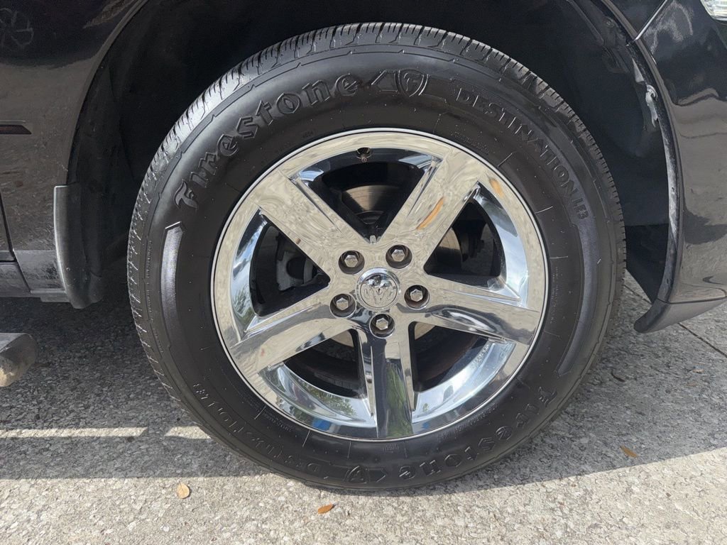 Used 2017 RAM 1500 Express image 32