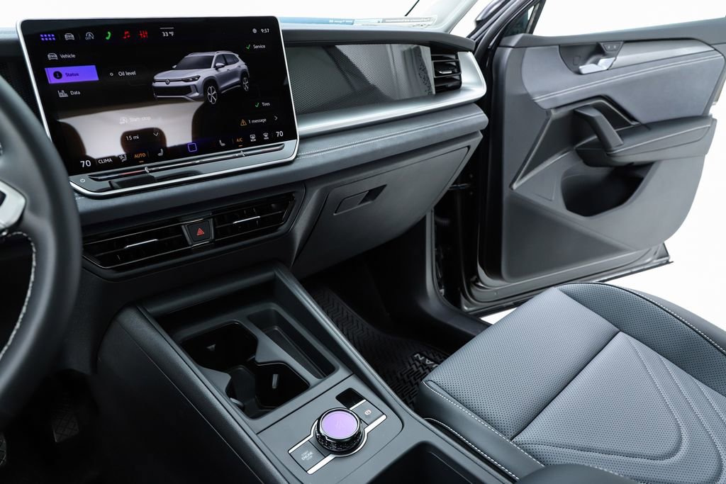 New 2026 Volkswagen Tiguan SE image 23